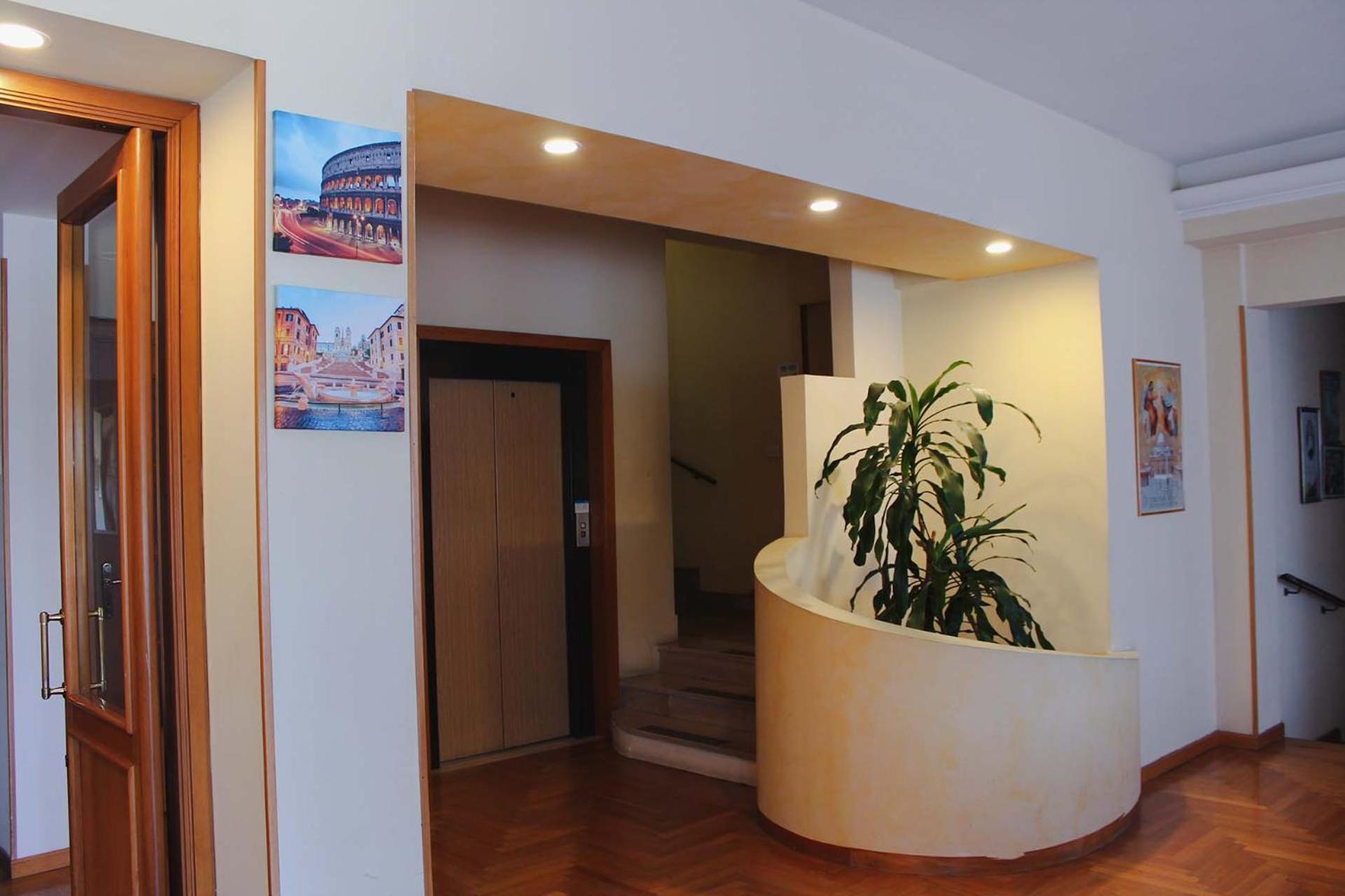 Oasi Santa Rosa Hotel Rome Exterior photo